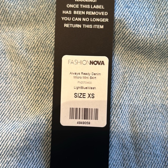 Fashion Nova skirt - Picture 4 of 5